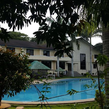 Phil Oasis Hotel & Resort Silang Zewnętrze zdjęcie