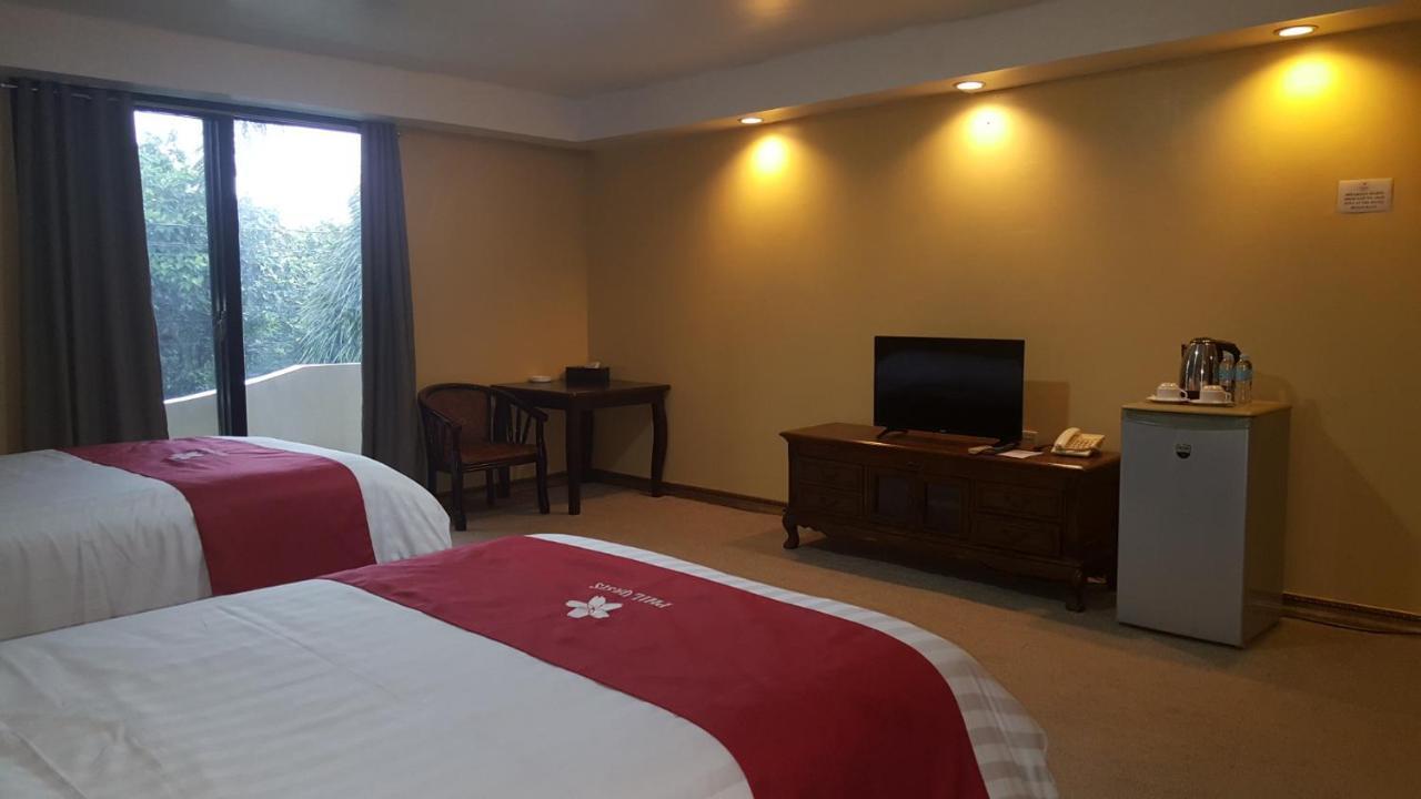 Phil Oasis Hotel & Resort Silang Zewnętrze zdjęcie