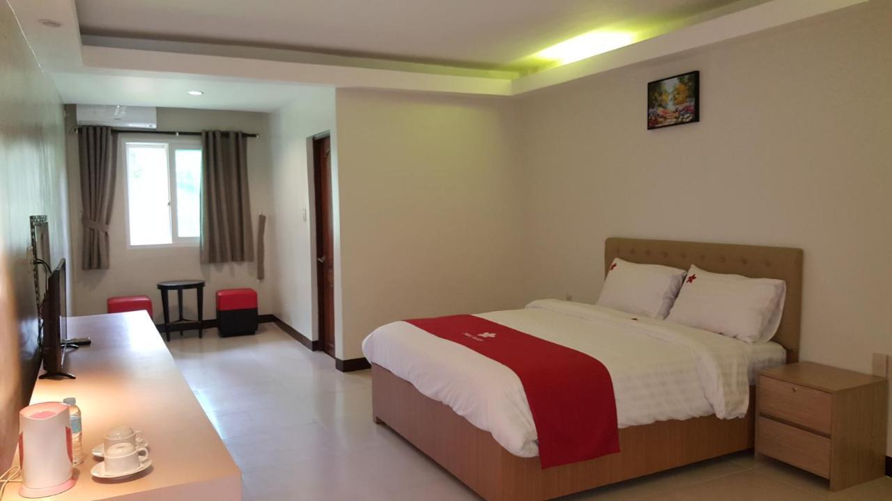 Phil Oasis Hotel & Resort Silang Zewnętrze zdjęcie