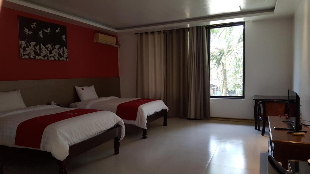 Phil Oasis Hotel & Resort Silang Zewnętrze zdjęcie