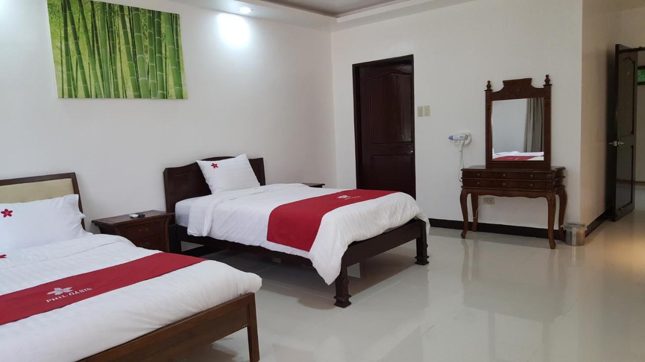 Phil Oasis Hotel & Resort Silang Zewnętrze zdjęcie